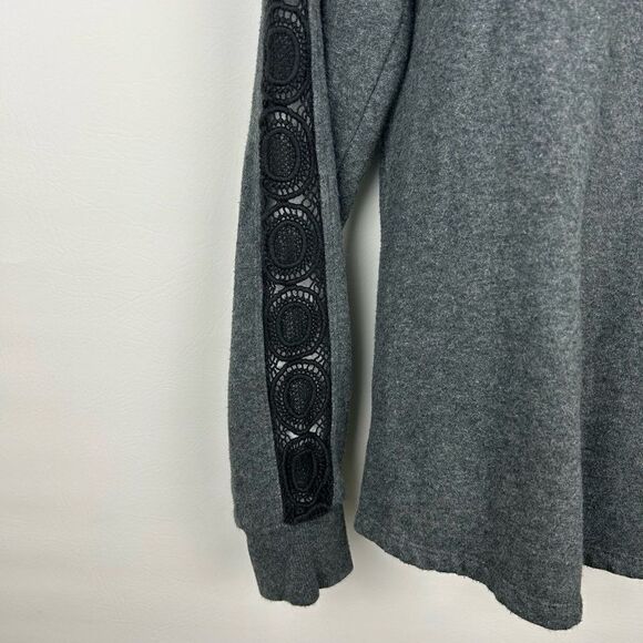 Fabletics Sweatshirt size Medium gray black - Picture 7 of 7